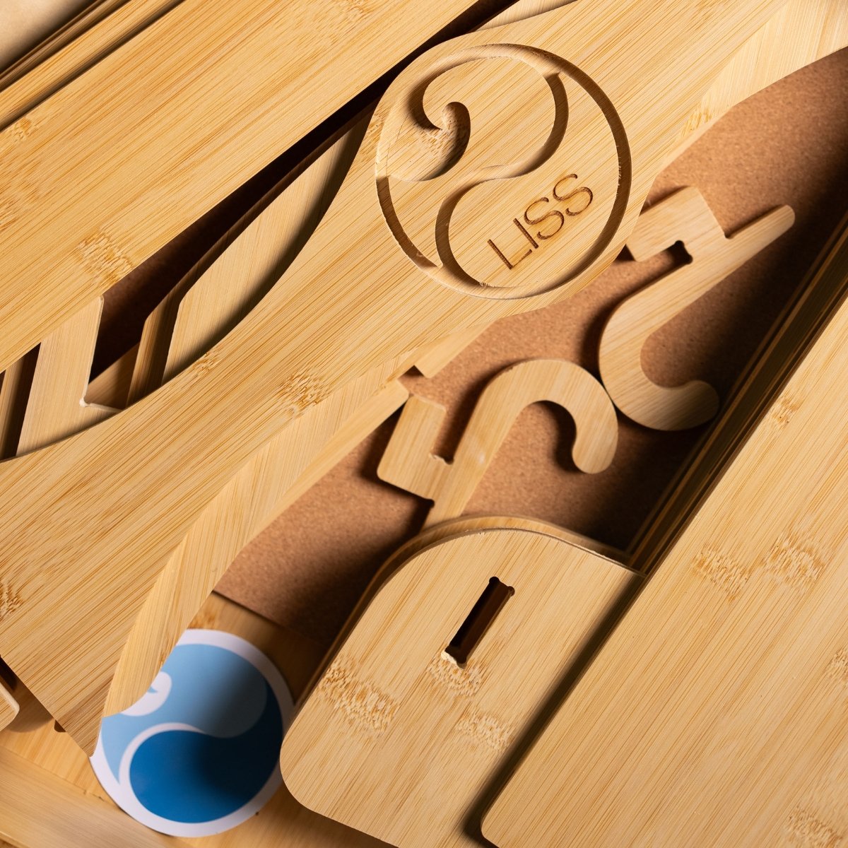Photo showing what’s inside the box